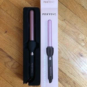 NWT Foxybae rose gold 25mm curling wand